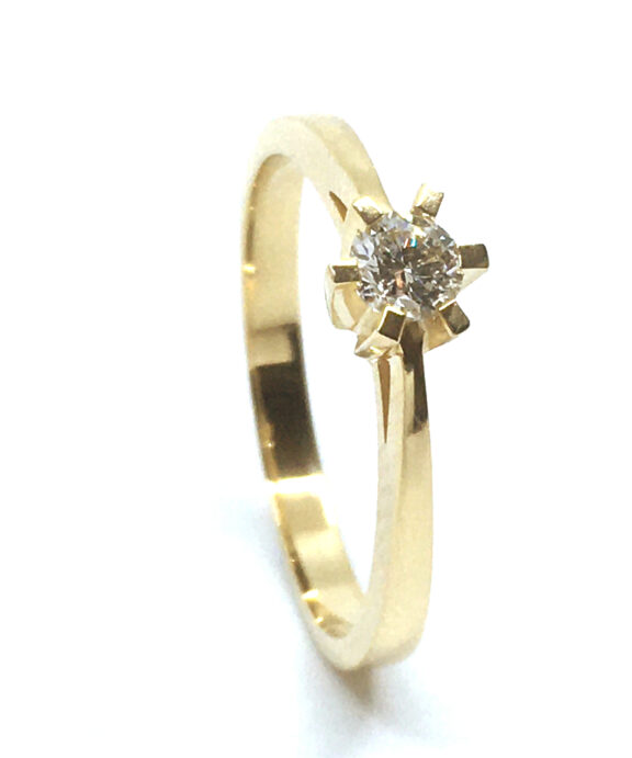 14 KT. GULD CARLA RING MED BRILLANT 0,25 CT. W/SI