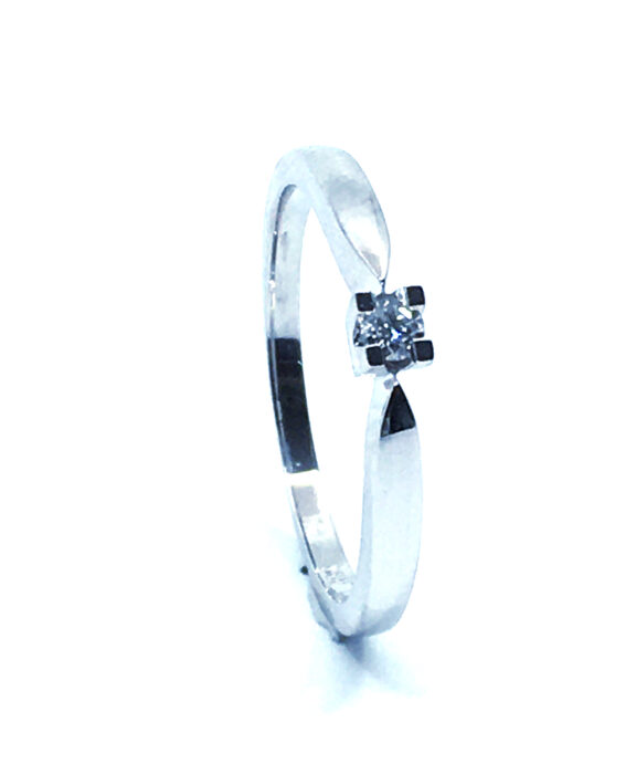 14 KT. HVIDGULD EVA RING MED BRILLANT 0,05 CT. W/SI