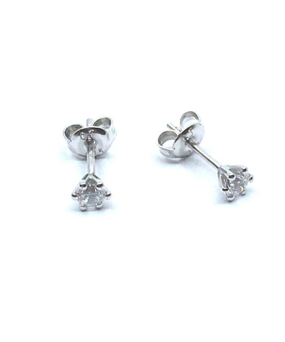 SØLV ØRESTIK RHODINERET MED SYNT. KLAR ZIRKONIA 4 MM 6 GRAPPET FATNING