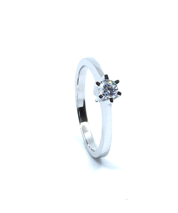 SØLV RING RHODINERET PRINSESSE MED SYNTETISK ZIRKONIA