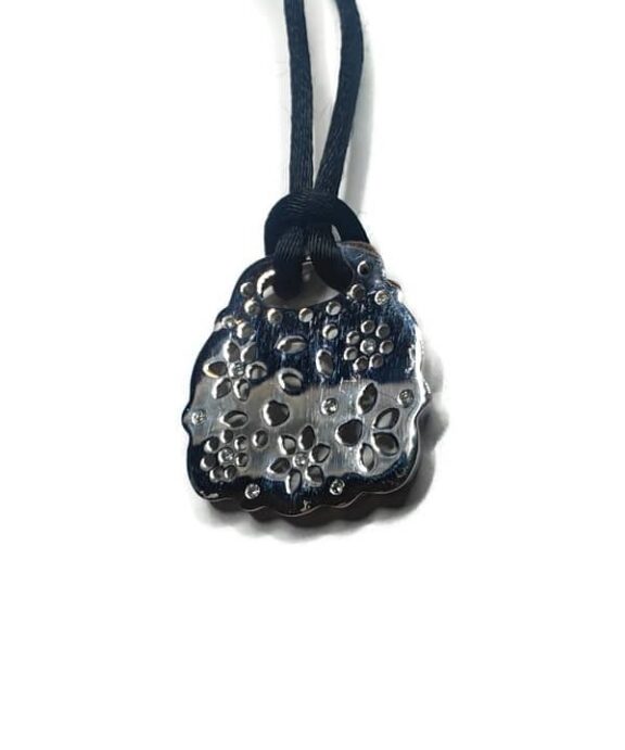 OLE LYNGGAARD BLONDE VEDHÆNG 14 KARAT HVIDGULD MED 11 BRILLANTER - A1765-1002