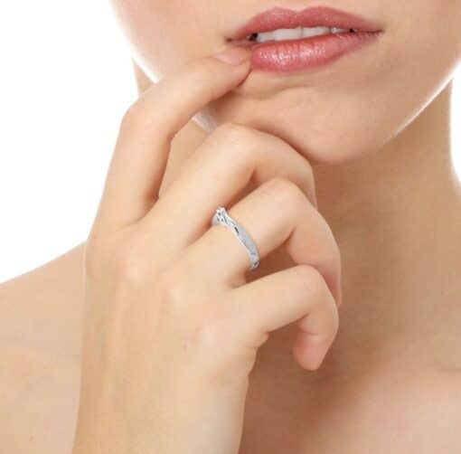 TOFTEGAARD WESSELTON RING 14 KARAT HVID MED BRILLANT - R-168/1-03 - Billede 2