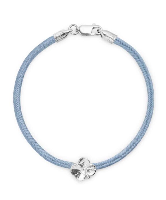FLORA DANICA SILKE ARMBÅND BLÅT FIRKLØVER SØLV - FLC-SILK-BLUE-18-S