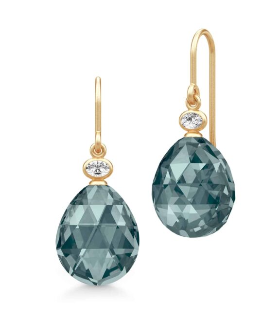 JULIE SANDLAU OFELIA ØRERINGE FORGYLDT SØLV MED MIDNATSBLÅ KRYSTAL - HKS780GDMDCRCZ