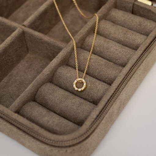 CHRISTOFFERSEN JEWELLERY HALSKÆDE 14 KARAT GULD CIRKEL MED 0,06 CARAT BRILLANTER – 2000121 - Image 2