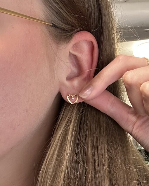 CHRISTOFFERSEN JEWELLERY HJERTE ØRESTIKKER 14 KARAT GULD MED 0,024 CARAT BRILLANTER – 3000864 - Image 3