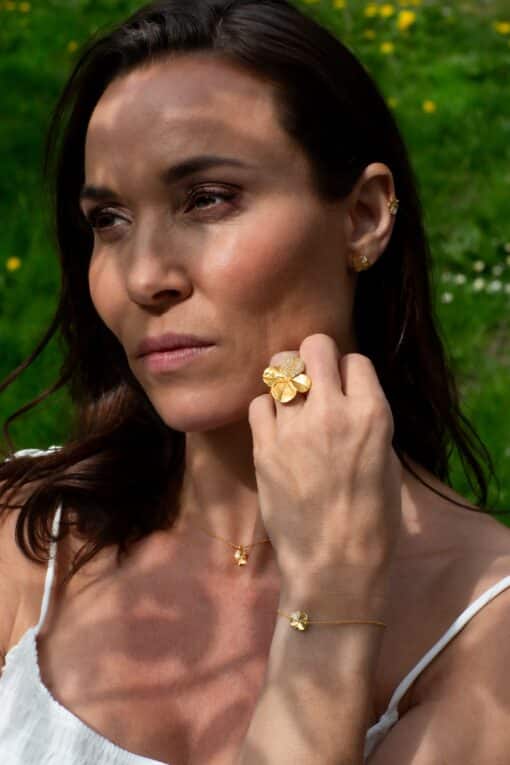 FLORA DANICA STAREMENT RING FIRKLØVER PAVÉ FORGYLDT SØLV - FLC-STRI-G-PAVE - Image 3