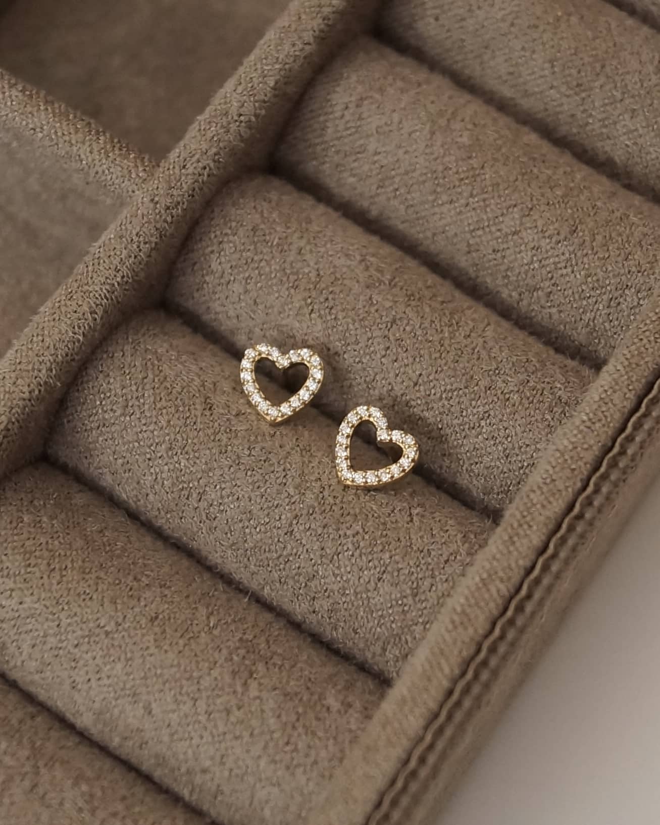 CHRISTOFFERSEN JEWELLERY HJERTE ØRESTIKKER 14 KARAT GULD MED 0,09 CARAT BRILLANTER - 3071281G - Billede 2