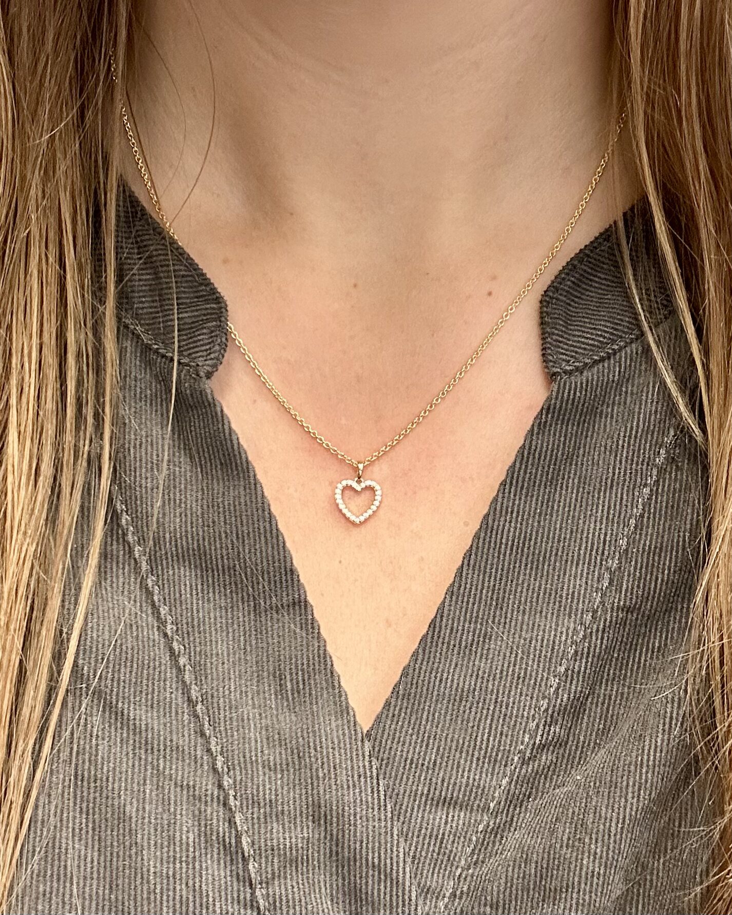CHRISTOFFERSEN JEWELLERY HJERTE VEDHÆNG 8 KARAT GULD MED ZIRKONIA - 4500203-3 - Billede 3