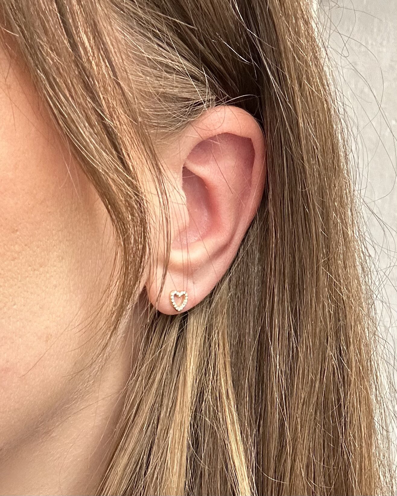 CHRISTOFFERSEN JEWELLERY HJERTE ØRESTIKKER 14 KARAT GULD MED 0,09 CARAT BRILLANTER - 3071281G - Billede 3