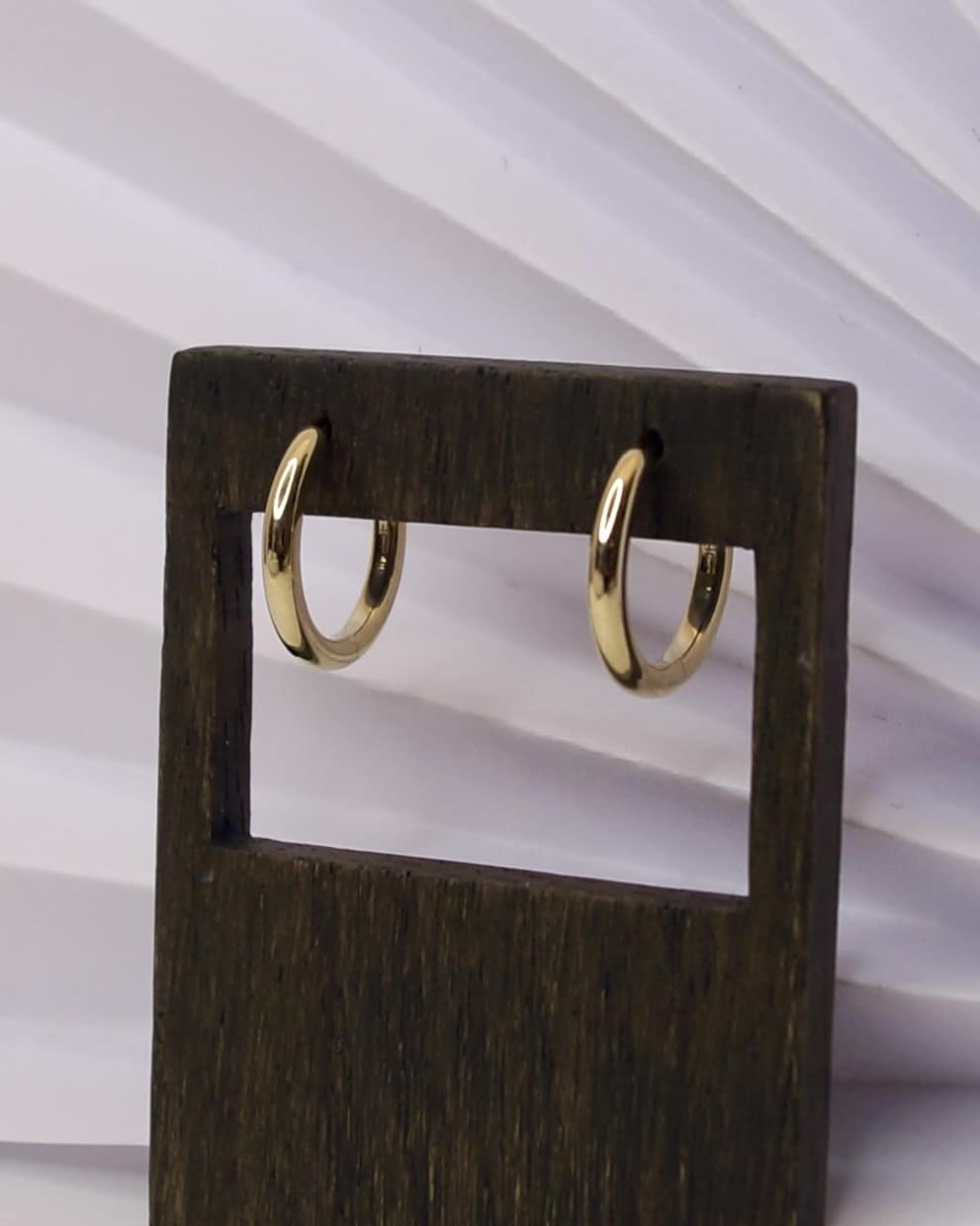 CHRISTOFFERSEN JEWELLERY RUND KNÆK CREOL 8 KARAT GULD - 3700046-3 - Billede 4