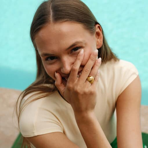 CAMILLE BRINCH STATEMENT CURVY ESSENTIA RING FORGYLDT SØLV - SCER-FG - Billede 2