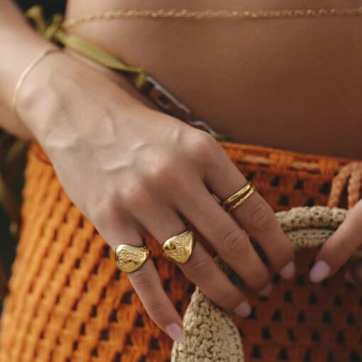 CAMILLE BRINCH STATEMENT CURVY ESSENTIA RING FORGYLDT SØLV - SCER-FG - Billede 3