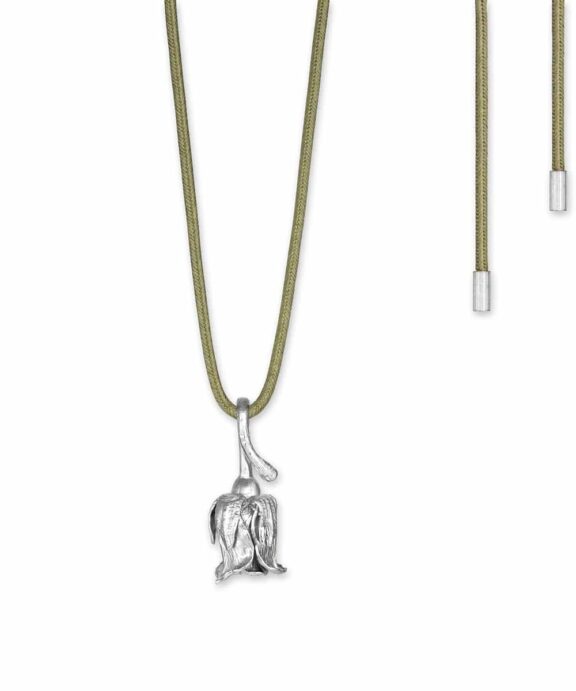 FLORA DANICA ROSE HALSKÆDE I SØLV MED SILKESNOR - ROS-SILKNE-S