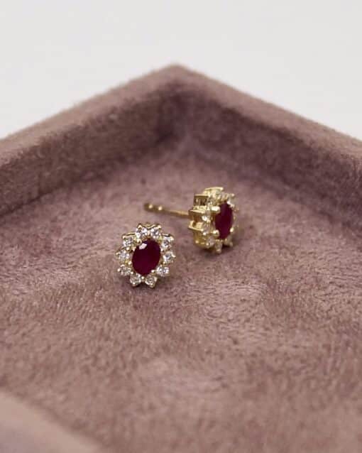 CHRISTOFFERSEN JEWELLERY ROSÉT ØRESTIKKER 14 KARAT GULD MED RUBIN OG BRILLANTER – 3070256G-RU - Billede 2