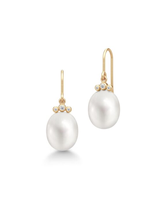 JULIE SANDLAU LOVINA ØRERINGE I 14 KARAT GULD MED PERLE - YG14-HKS751